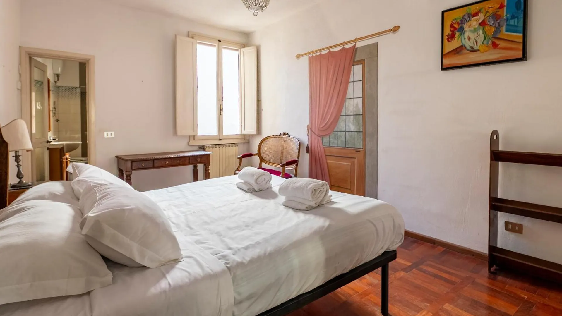 Suite Caravaggio- Camere Con Bagno Privato In Appartamento Condiviso Oltrarno Florence